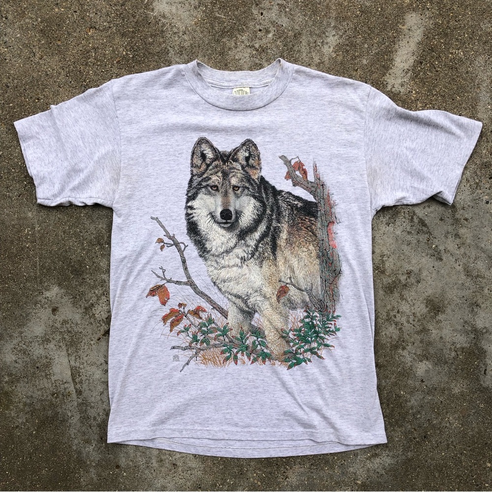 Vintage retro 90s nature wolf coyote outdoorsy gray cotton T short sleeve unisex